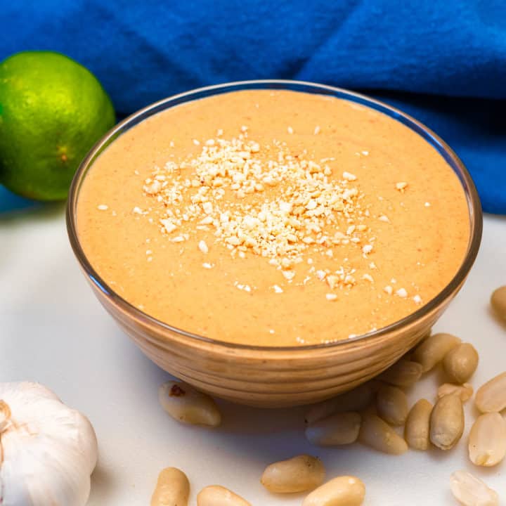 creamy-thai-peanut-sauce-made-with-coconut-milk-dances-with-knives